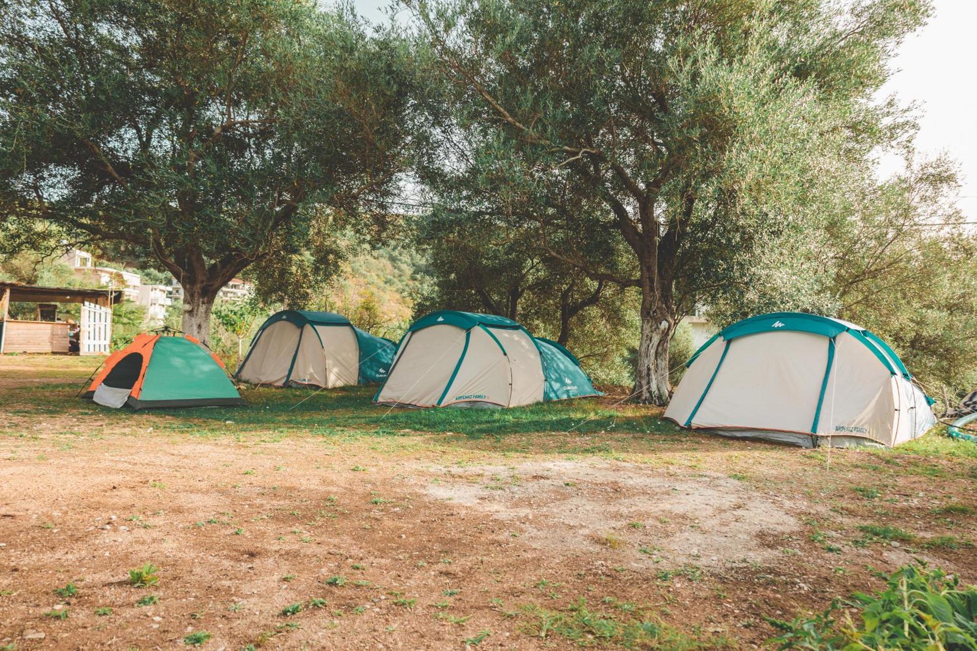 Olive Camping Otel Himarë Dış mekan fotoğraf