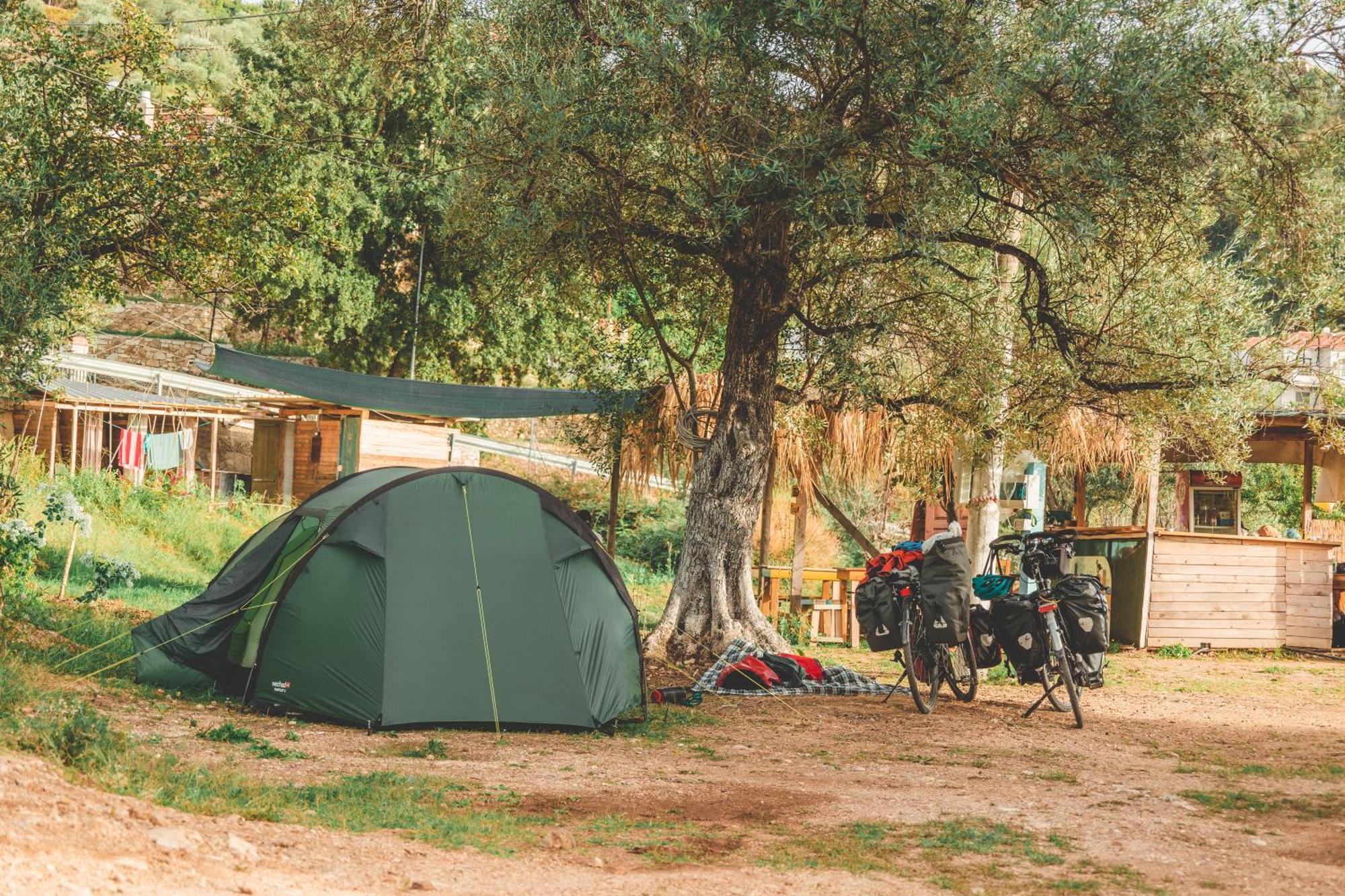 Olive Camping Otel Himarë Dış mekan fotoğraf