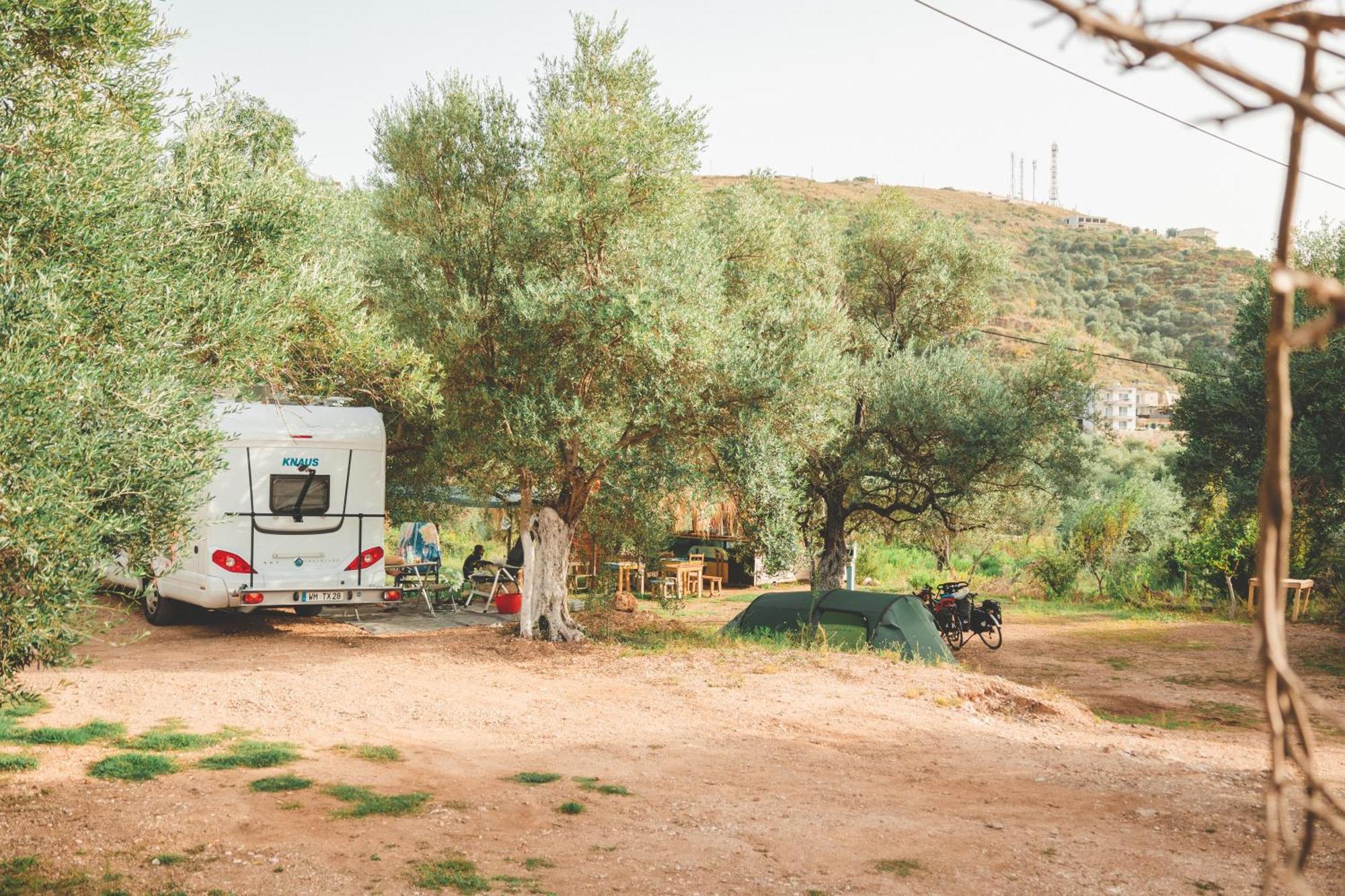 Olive Camping Otel Himarë Dış mekan fotoğraf