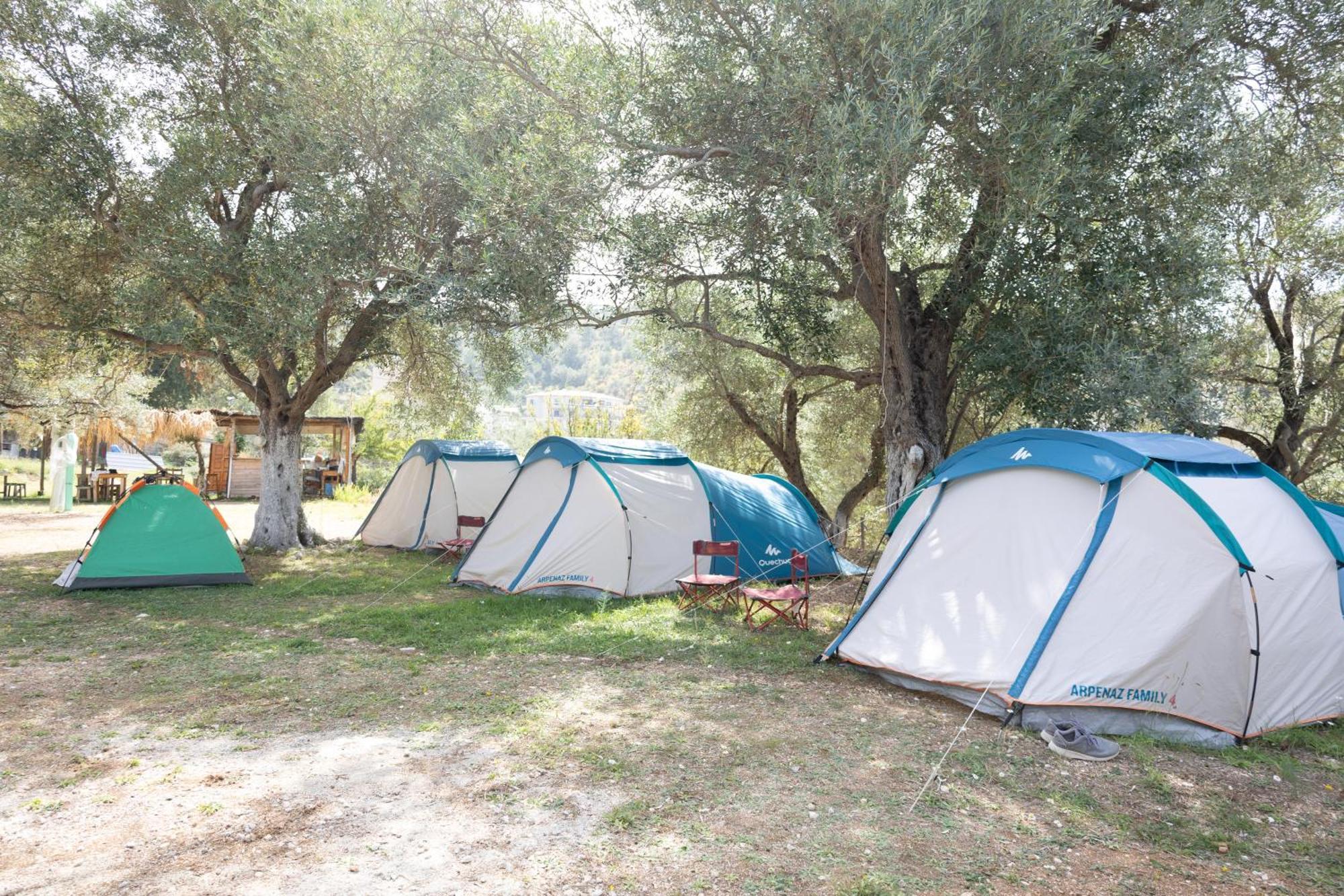 Olive Camping Otel Himarë Dış mekan fotoğraf